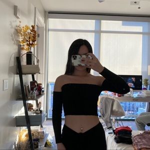 very simple long sleeve off the shoulder crop top